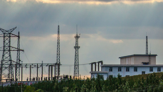 非集中控制型应急照明系统的设计与实施