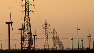 一种消防应急灯具专用的低压应急照明集中电源