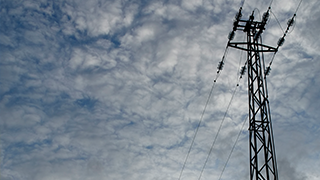 EPS应急电源的蓄电池配置中，选择2V还是12V蓄电池呢?哪个比较好呢？